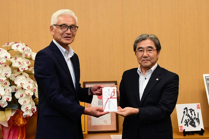 20240906おもたか奨学金寄附