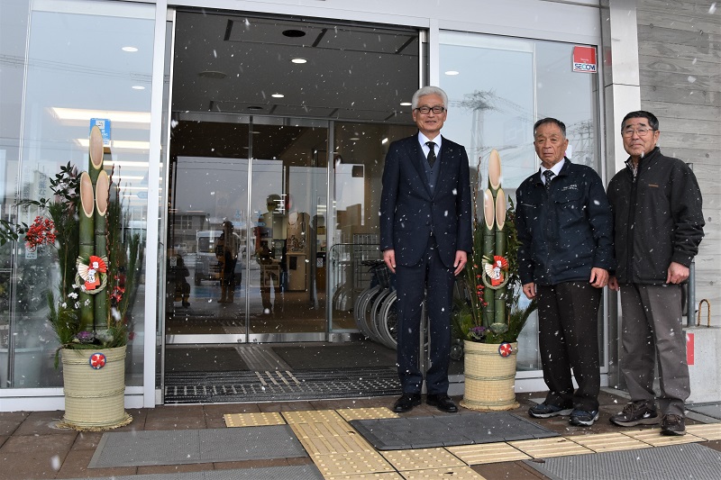 20251226シルバー門松寄贈