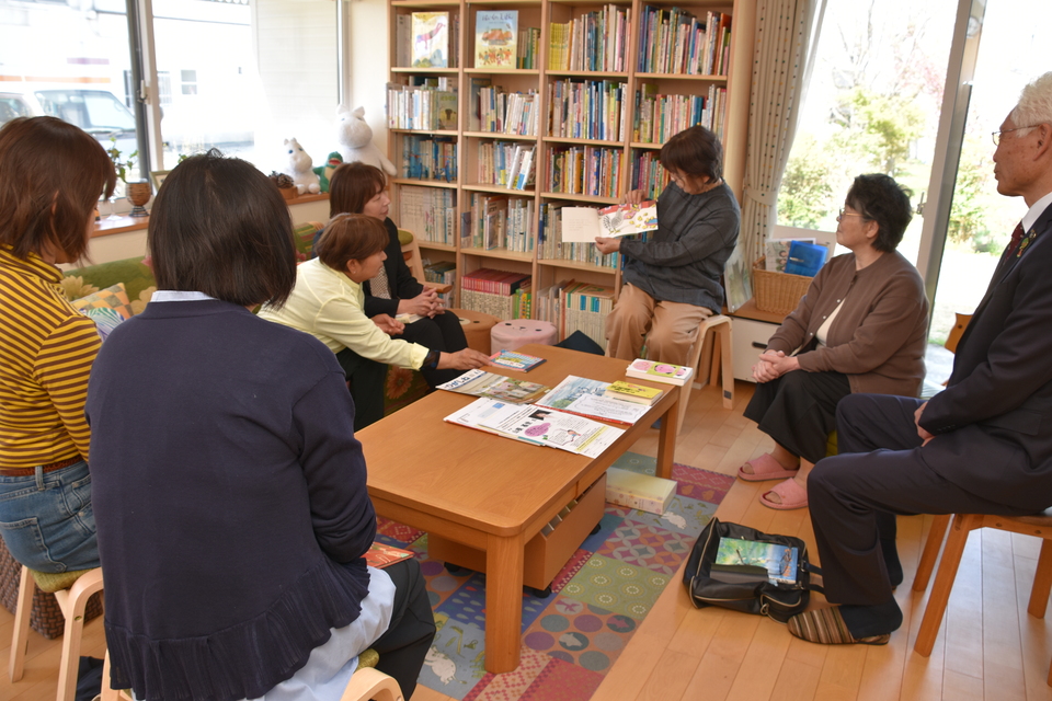 語る会1