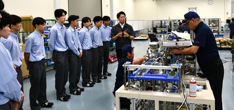 20260928ものづくり企業見学(神室産業高校)